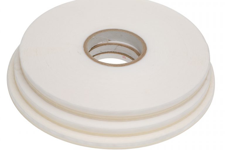 加强型封缄胶带是专为需要强粘封口的包装袋设计的双面胶带。