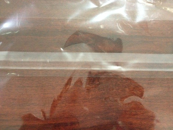 自粘胶袋 正常的自粘胶带,完全没有气泡和白斑。