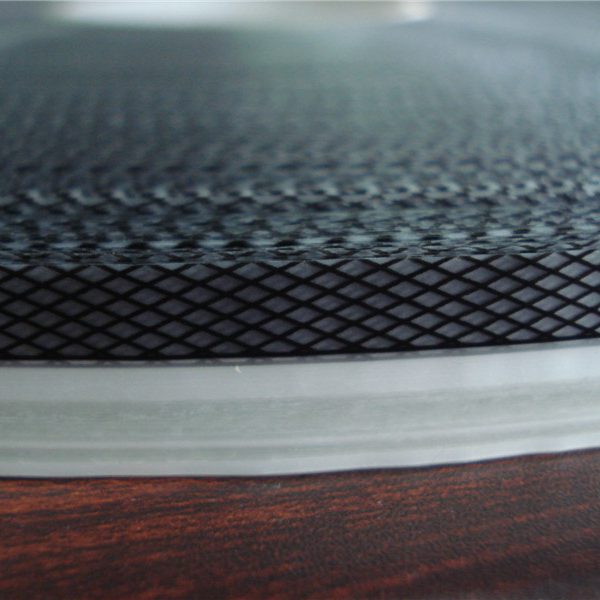 印刷黑色网格的封缄胶带。